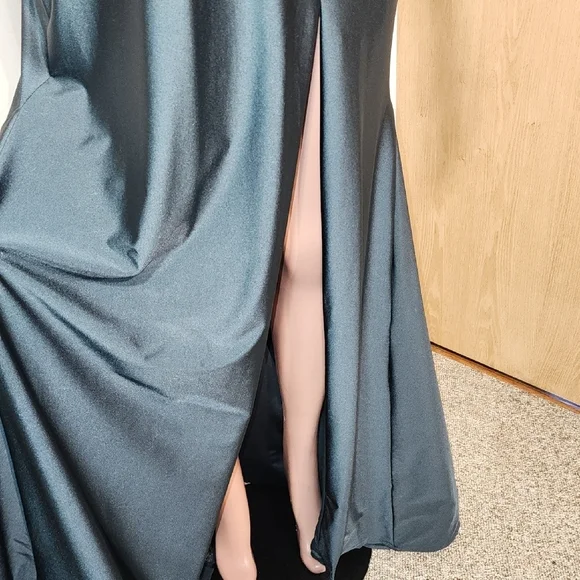 Green Sleeveless Square Neck Maxi Sundress